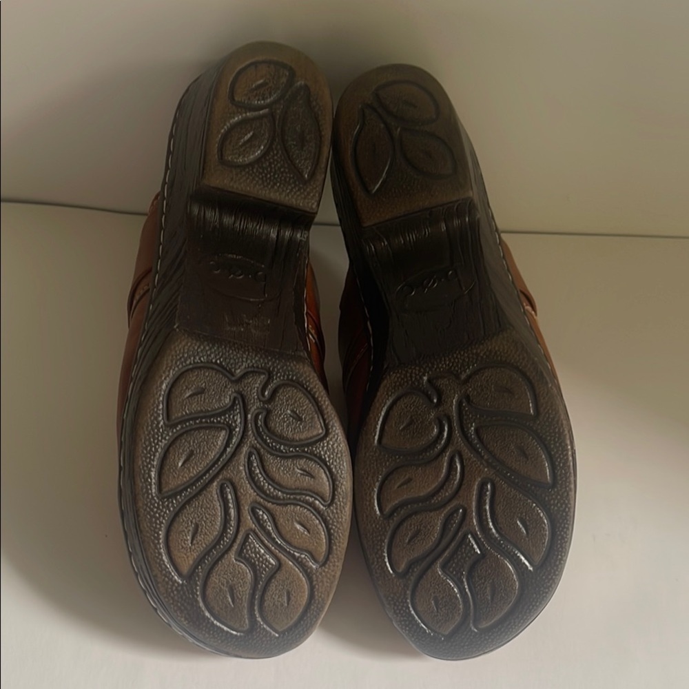 B.O.C “o” RING TAN LEATHER POLLY MULES BC0010916 women’s 9M - Picture 7 of 10